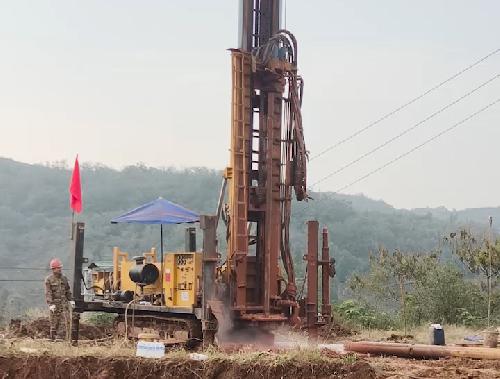 山區打深水井視頻（4）